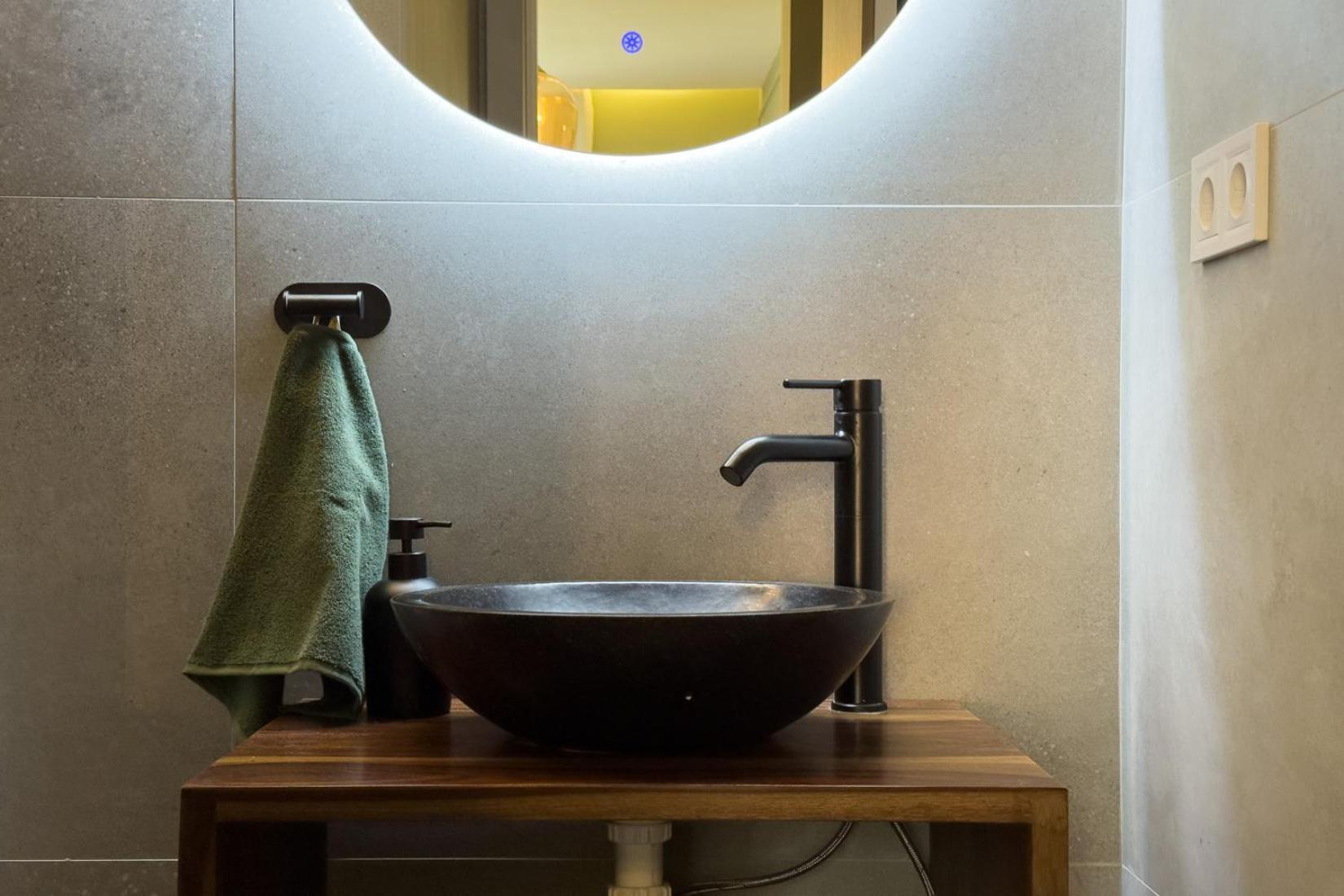 Oasis Suites Near Picasso Museum Barcelona Luaran gambar